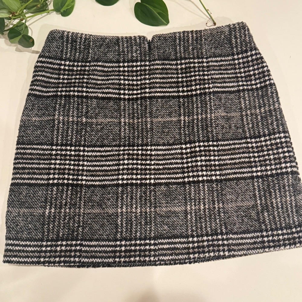 Forever 21‎ Y2K Plaid Mini Skirt Black Grey A-Line Indie Sleaze Schoolgirl Small - Picture 4 of 7